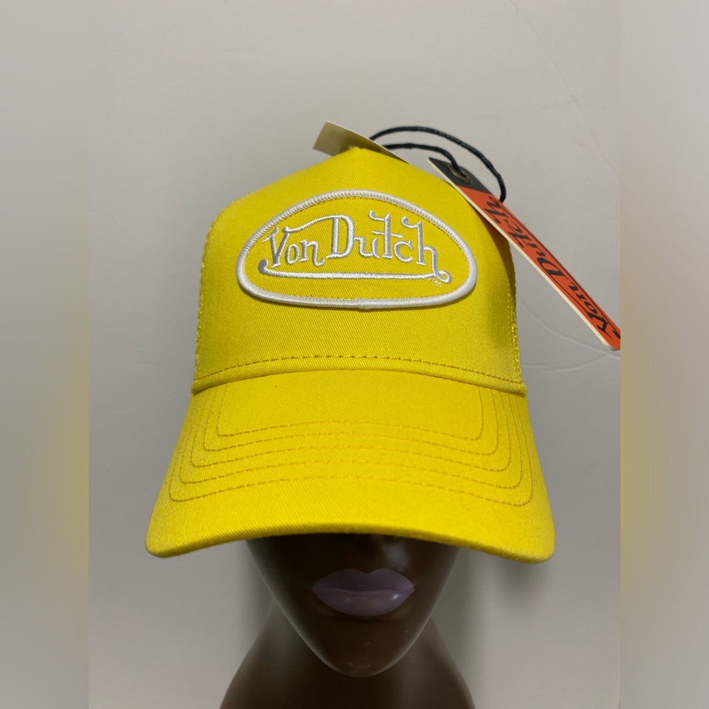Von Dutch authentic Trucker snapback Hat Yellow & White NEW WITH TAGS!